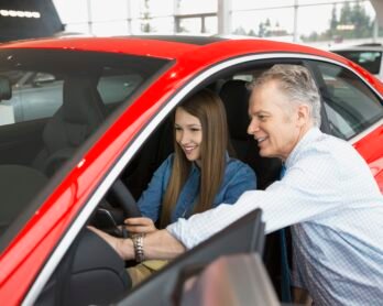 What to Consider When Choosing a Used Car Dealer